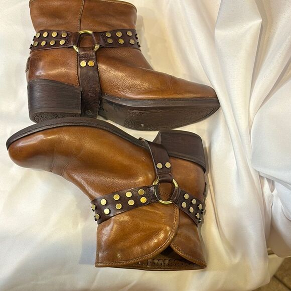 UGG Studded Brown Ankle Boots - Picture 5 of 9